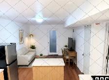 Renovated Bright 1 Bedroom Suite | Private Entrance | Vaughan