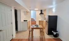 Renovated Bright 1 Bedroom Suite | Private Entrance | Vaughan - Photo 10