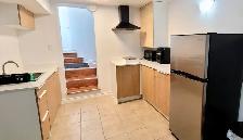 Renovated Bright 1 Bedroom Suite | Private Entrance | Vaughan - Photo 12