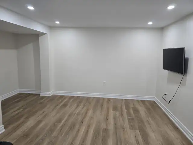 1 Bedroom w/ Separate Entrance for Rent Morningside & Guildwood