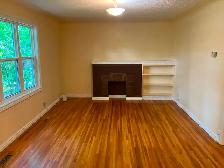 3Bed/1Bath-MainFloor-BonnieDoonArea-Internet/Utilities Included - Photo 8