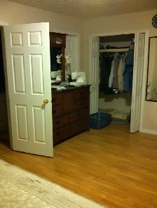 Huge Master Bedroom in Timberlea Townhouse for Rent - Photo 6