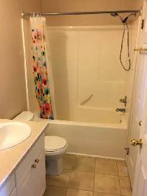 Huge Master Bedroom in Timberlea Townhouse for Rent - Photo 10