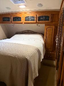 2014 Rockwood Signature 5th Wheel RV - Photo 9
