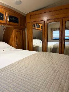 2014 Rockwood Signature 5th Wheel RV - Photo 10