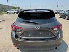 2016 Mazda MAZDA3 GT Hatchback : Low Mileage, Well Serviced - Photo 5