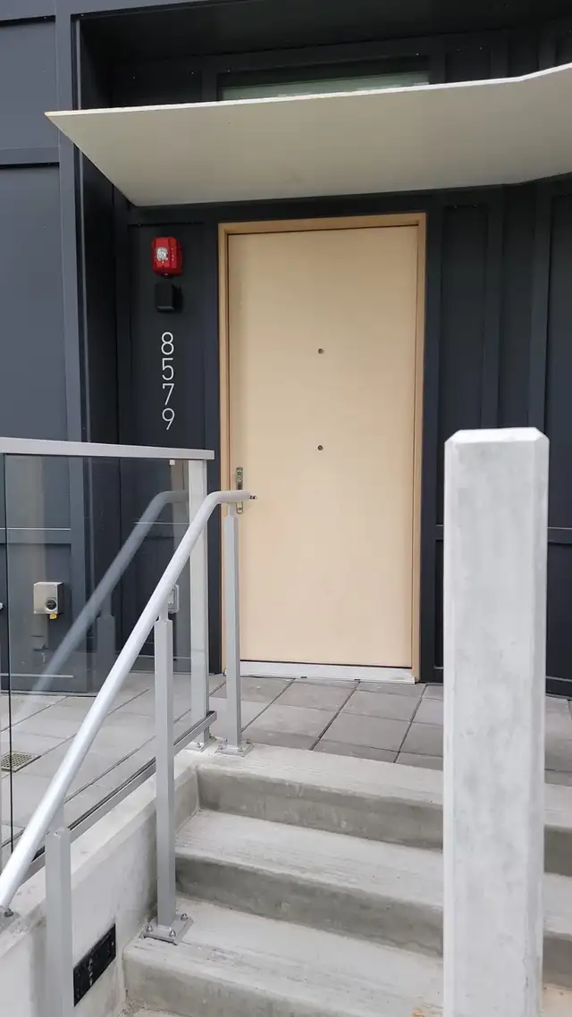 Spacious River District Townhouse for Rent