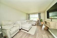 FAMILY HOME FOR SALE W/ 3 BEDROOMS & A FINISHED BASEMENT - Photo 2