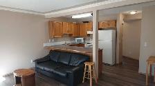 Townhouse for Rent: Comfortable, Convenient, Move-in ready - Photo 6