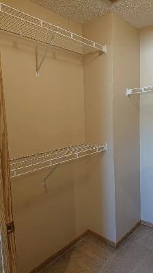 Townhouse for Rent: Comfortable, Convenient, Move-in ready - Photo 16