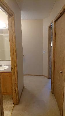 Townhouse for Rent: Comfortable, Convenient, Move-in ready - Photo 18