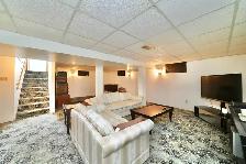 3 BEDROOM/2 BATHROOM BUNGALOW WITH A FULL BASEMENT AND GARAGE - Photo 7