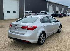 2018 Kia Forte LX - Photo 9