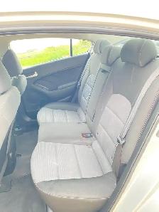 2018 Kia Forte LX - Photo 11