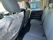 2013 Ram 1500 ST NEW SAFETY CLEAN TITLE LOW KM - Photo 8