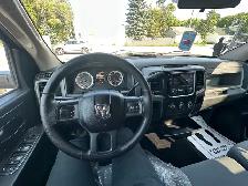 2013 Ram 1500 ST NEW SAFETY CLEAN TITLE LOW KM - Photo 9