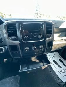 2013 Ram 1500 ST NEW SAFETY CLEAN TITLE LOW KM - Photo 11