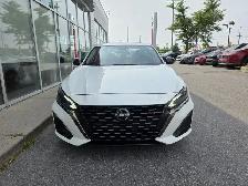 2024 Nissan Altima SR - Photo 3
