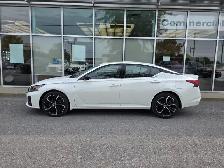 2024 Nissan Altima SR - Photo 10