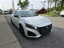 2024 Nissan Altima SR - Photo 14