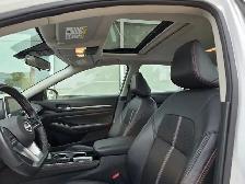 2024 Nissan Altima SR - Photo 18