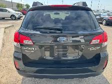 2011 Subaru Outback 2.5i Limited AWD : One Owner - Photo 5