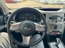 2011 Subaru Outback 2.5i Limited AWD : One Owner - Photo 12