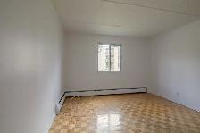 modern 1-bed apartment, Saint-Lambert, Sept 1 - ID 4631 - Photo 9