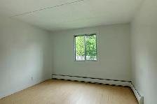 semi-renovated 1-bed apartment, Saint-Lambert - ID 3371 - Photo 9