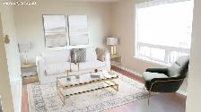 2 Bedroom Townhouse Close to Everything You need! - Photo 2
