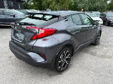 2022 Toyota C-HR FWD - Photo 4