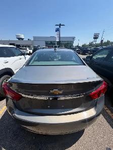 2019 Chevrolet Impala - Photo 2