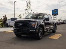 2022 Ford F-150 XLT Sport 302A 2.7L EcoBoost | Rear Vision - Photo 4
