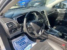 2014 Ford Fusion Hybrid SE - Photo 11