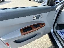 2006 Buick Allure CX - Photo 9