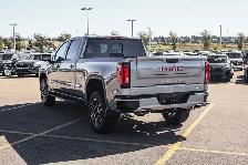 2026 GMC Sierra 1500 AT4 - Photo 9