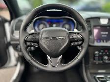 2023 CHRYSLER 300 - Photo 9