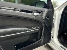 2023 CHRYSLER 300 - Photo 15