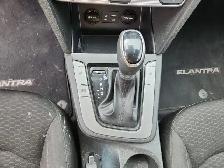 2019 Hyundai Elantra - Photo 15