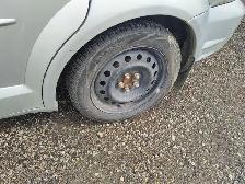 2005 Pontiac Vibe - Photo 12