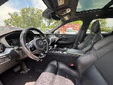 2018 Volvo XC60 T6 AWD Momentum - Photo 9