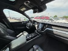 2018 Volvo XC60 T6 AWD Momentum - Photo 20