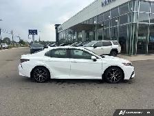 2021 Toyota Camry - Photo 3