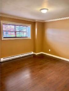 NEW LISTING!! 2 APARTMENT HOME IN KENMOUNT TERRACE! - Photo 8