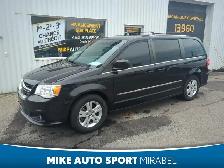 Dodge Grand Caravan Familiale à 4 portes, cabine multiplaces Plu
