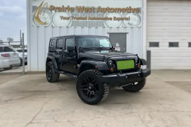 2012 Jeep WRANGLER UNLIMITED 4WD Sahara | Command Start | Heated