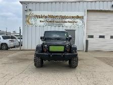 2012 Jeep WRANGLER UNLIMITED 4WD Sahara | Command Start | Heated - Photo 2