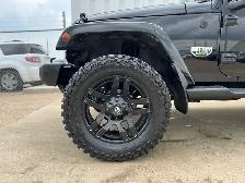 2012 Jeep WRANGLER UNLIMITED 4WD Sahara | Command Start | Heated - Photo 10