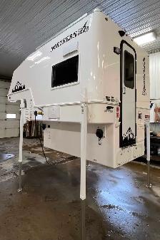 2027 Northern Lite 6-10 TRUCK BED CAMPER - Photo 5