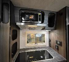 2027 Northern Lite 6-10 TRUCK BED CAMPER - Photo 17
